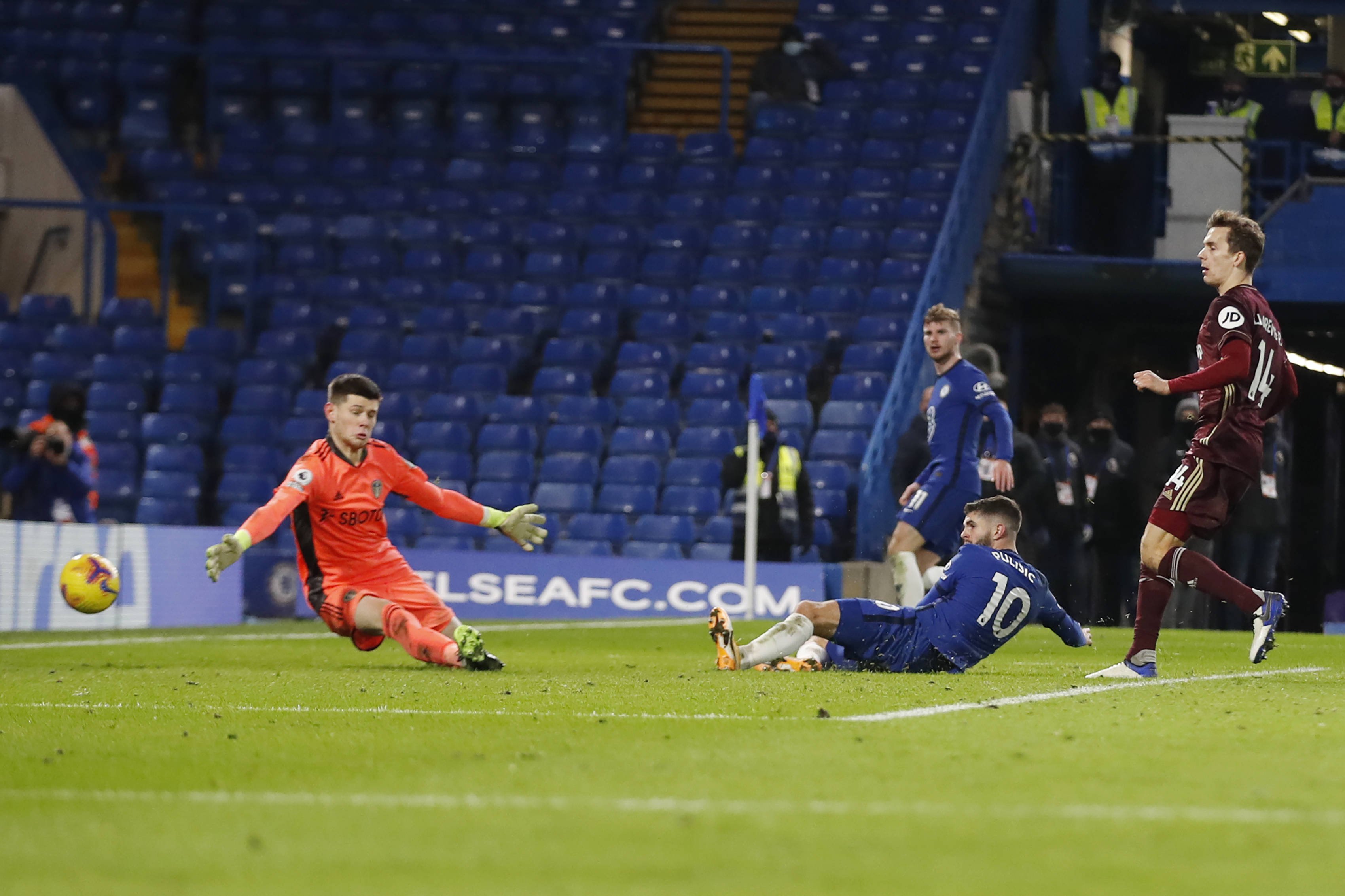 曼晚曼联vs西汉姆联评分：霍伊伦、B费等6人4分，阿马德7分.