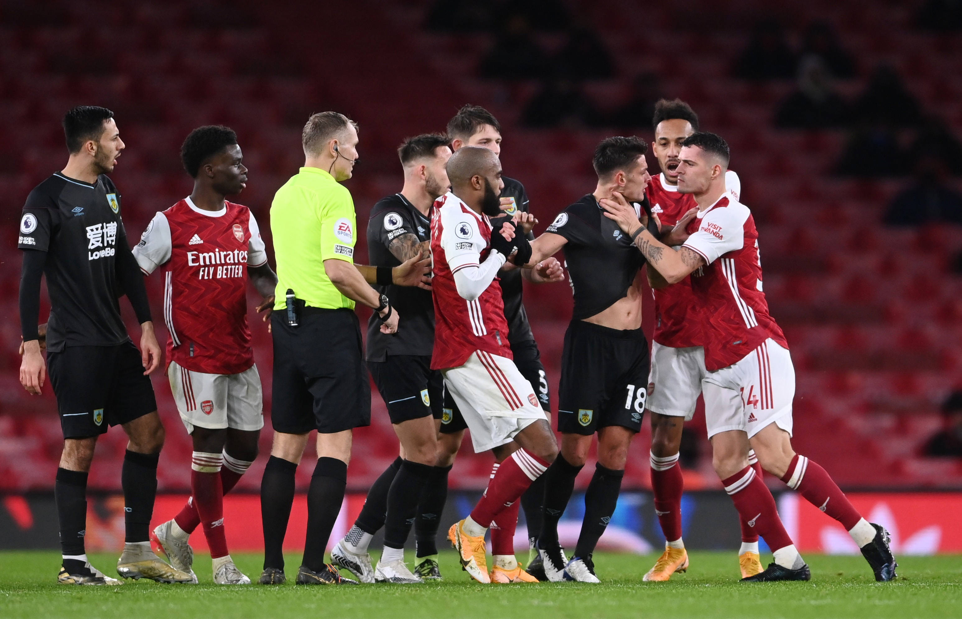 许多欢欣鼓 许多欢欣鼓